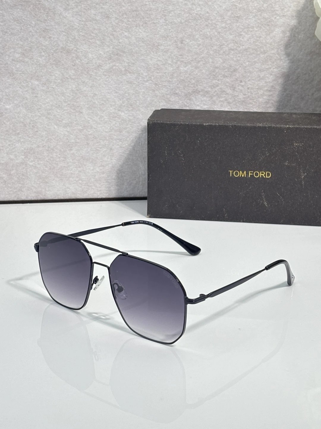 Tom Ford FT0852 Sunglasses 60-16-145 — Zdjęcie 5