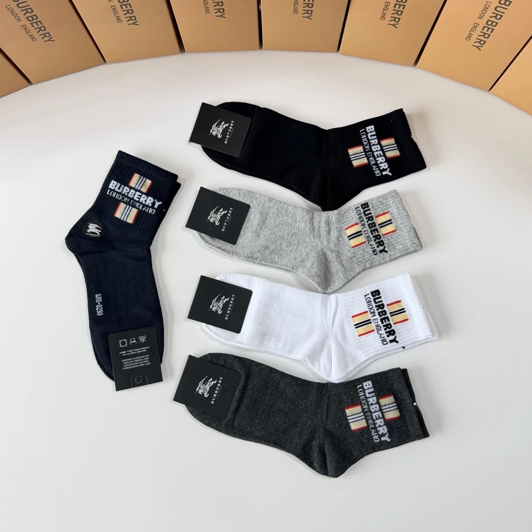 Burberry Classic Crew Socks 5-Pair Box — QC