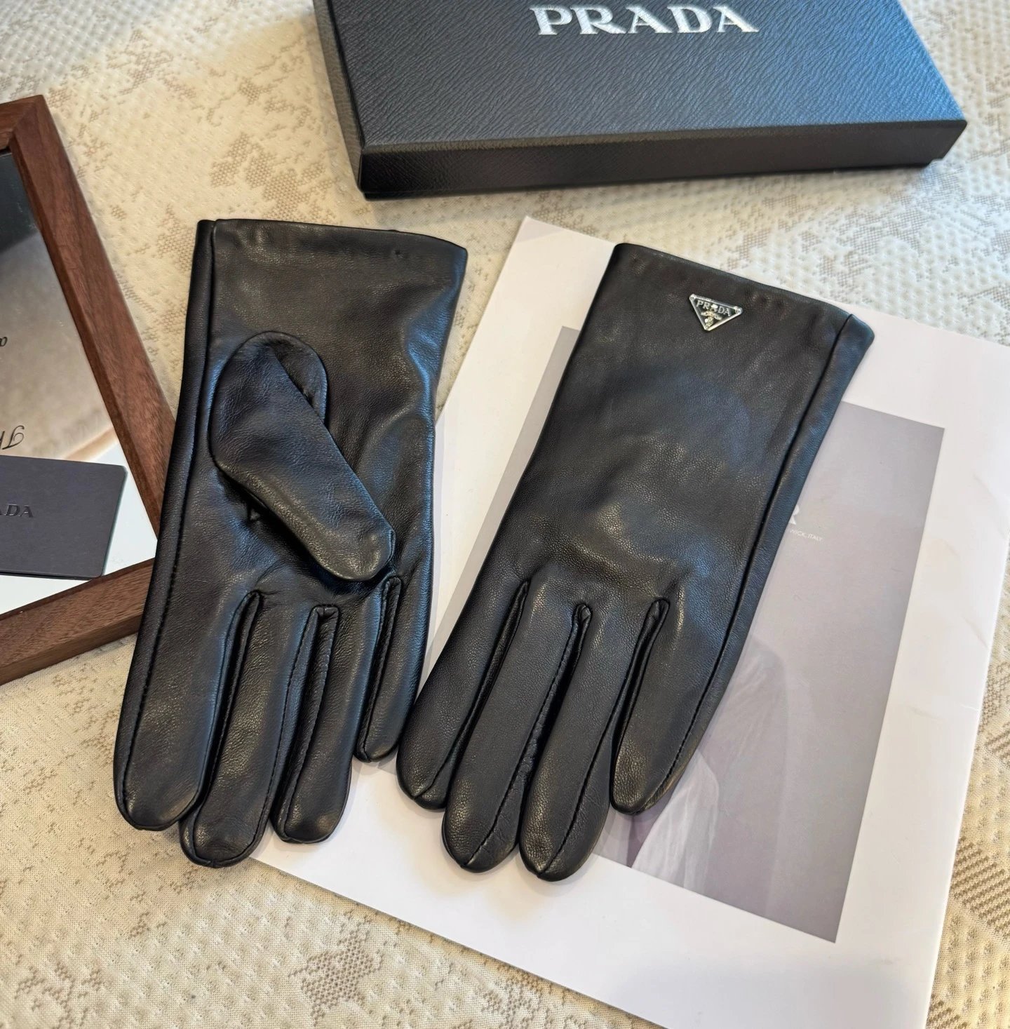 Prada Lambskin Cashmere Gloves Ver.A — QC