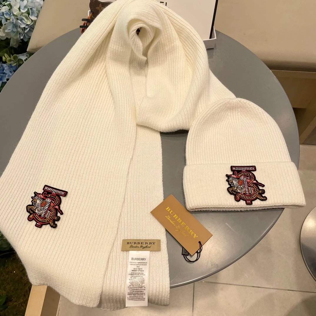 Burberry Scarf & Hat Set Ver.C — Photo 8