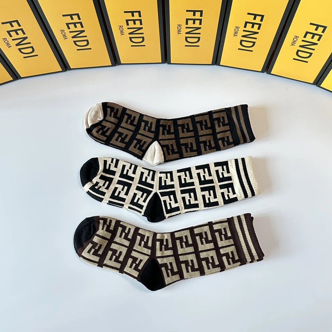 Fendi Classic Crew Socks 3-Pair Box — QC