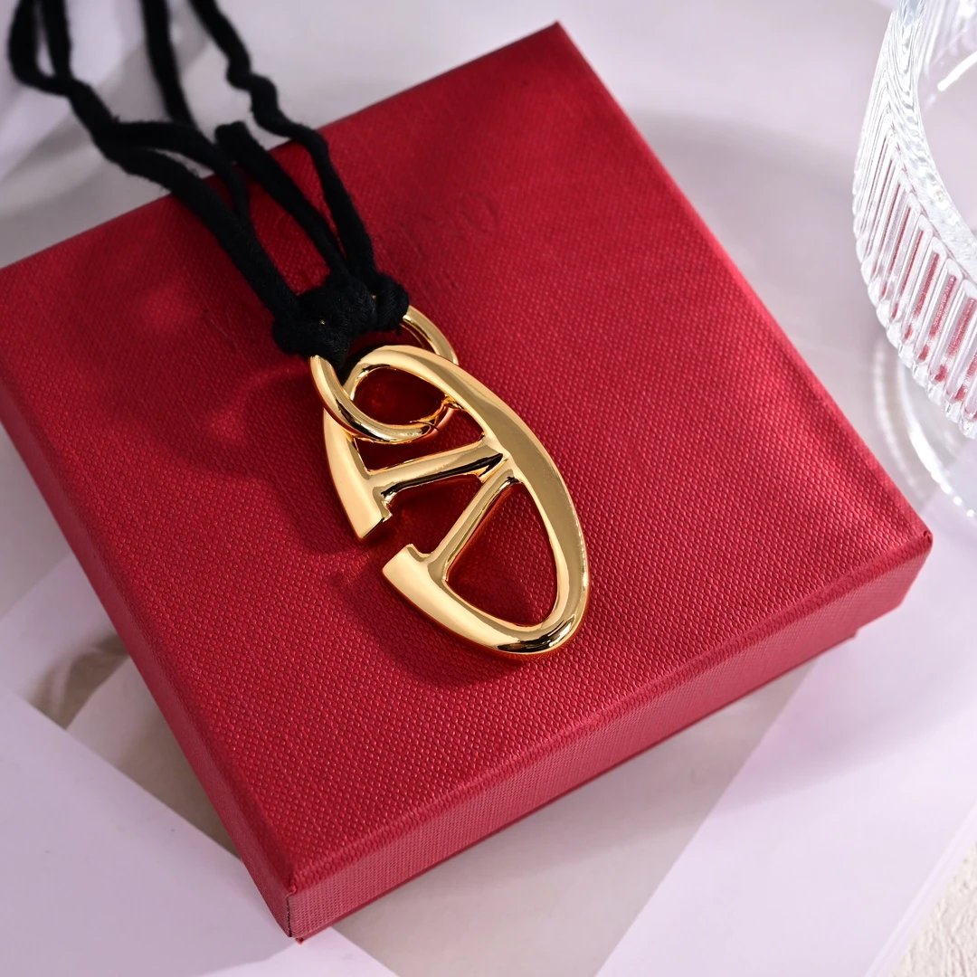 Valentino Necklace — photo 3