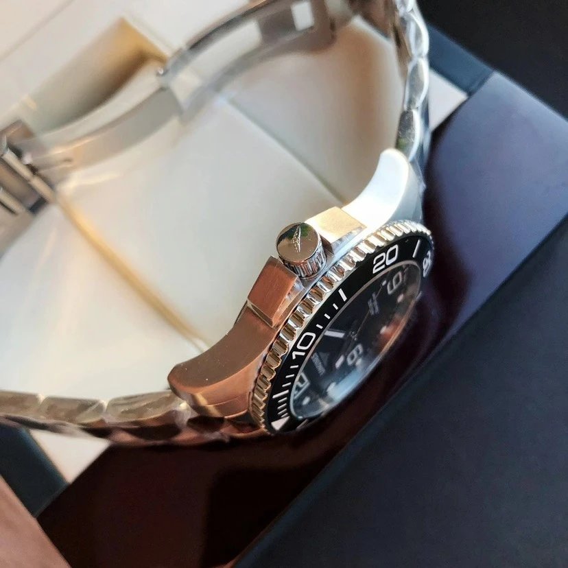 Longines Conquest Rubber Automatic Watch 41mm Ver.A — Photo 8