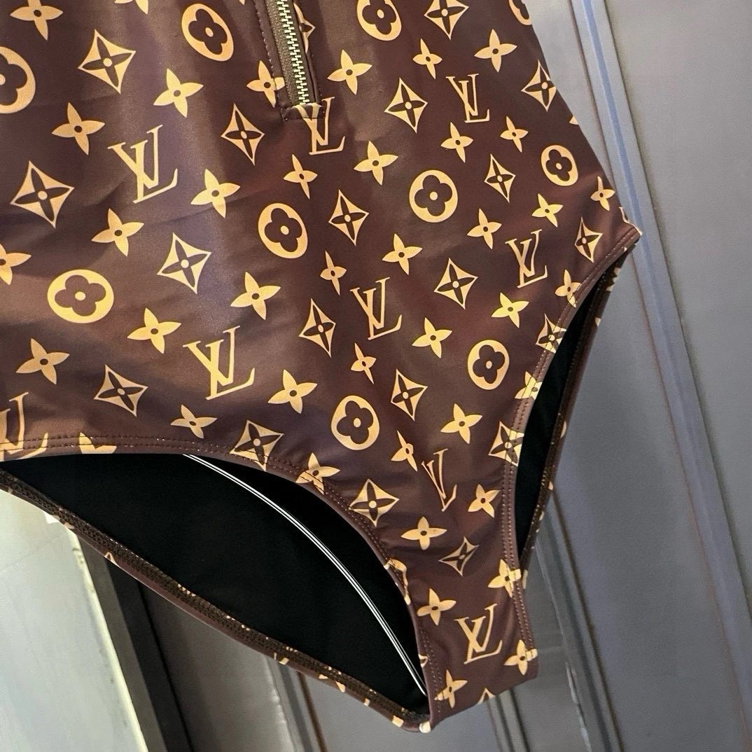Louis Vuitton One-Piece Swimwear Ver.B — Zdjęcie 9