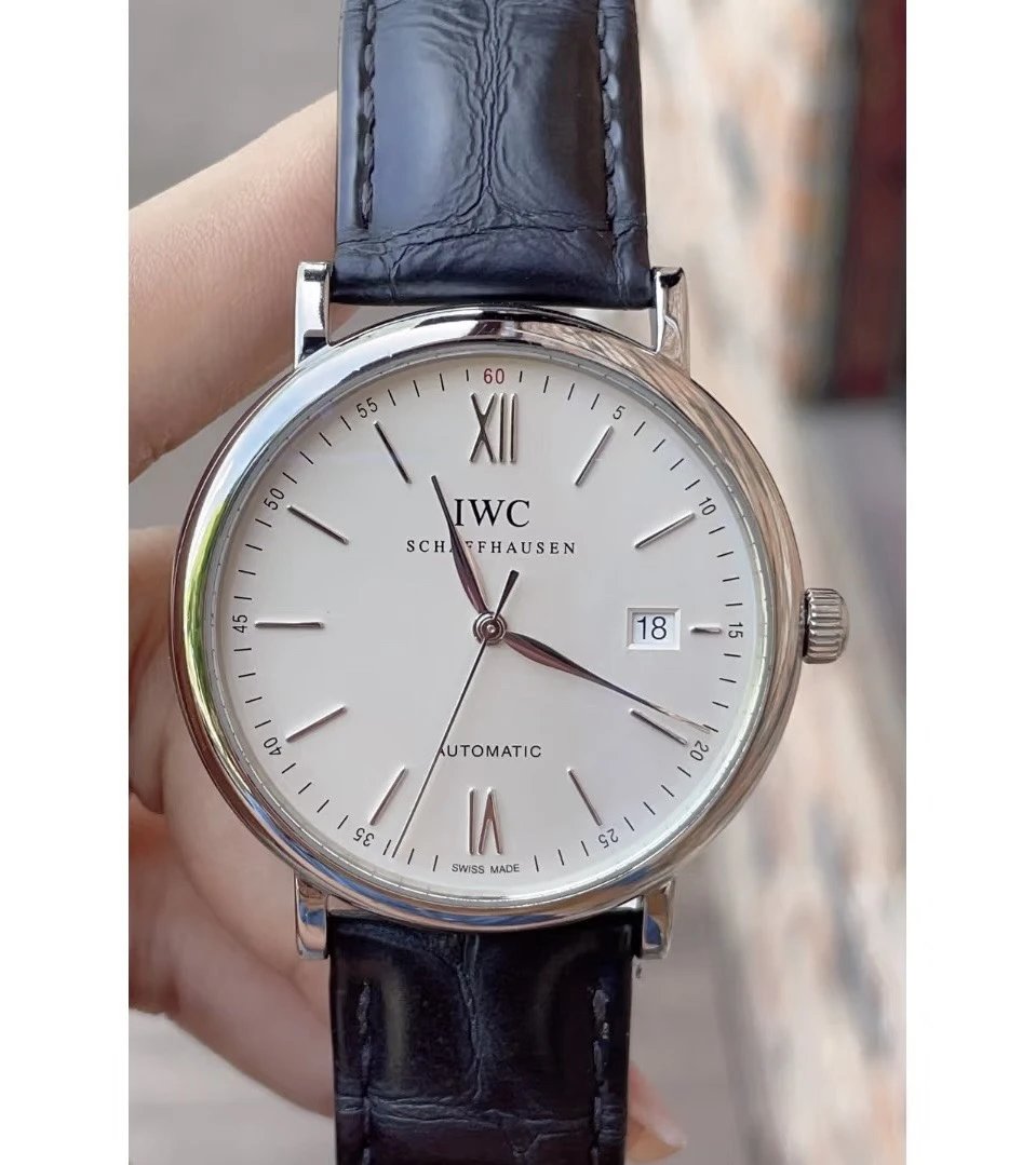 IWC Automatikuhr mit weißem Zifferblatt und schwarzem Lederarmband 40 mm Variante H