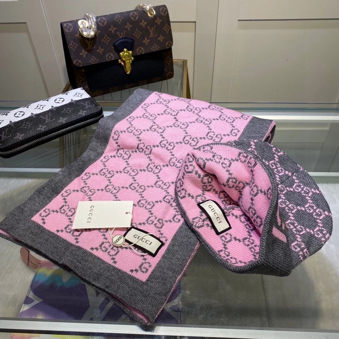 Gucci Cashmere Scarf & Hat Set Ver.A — Photo 4