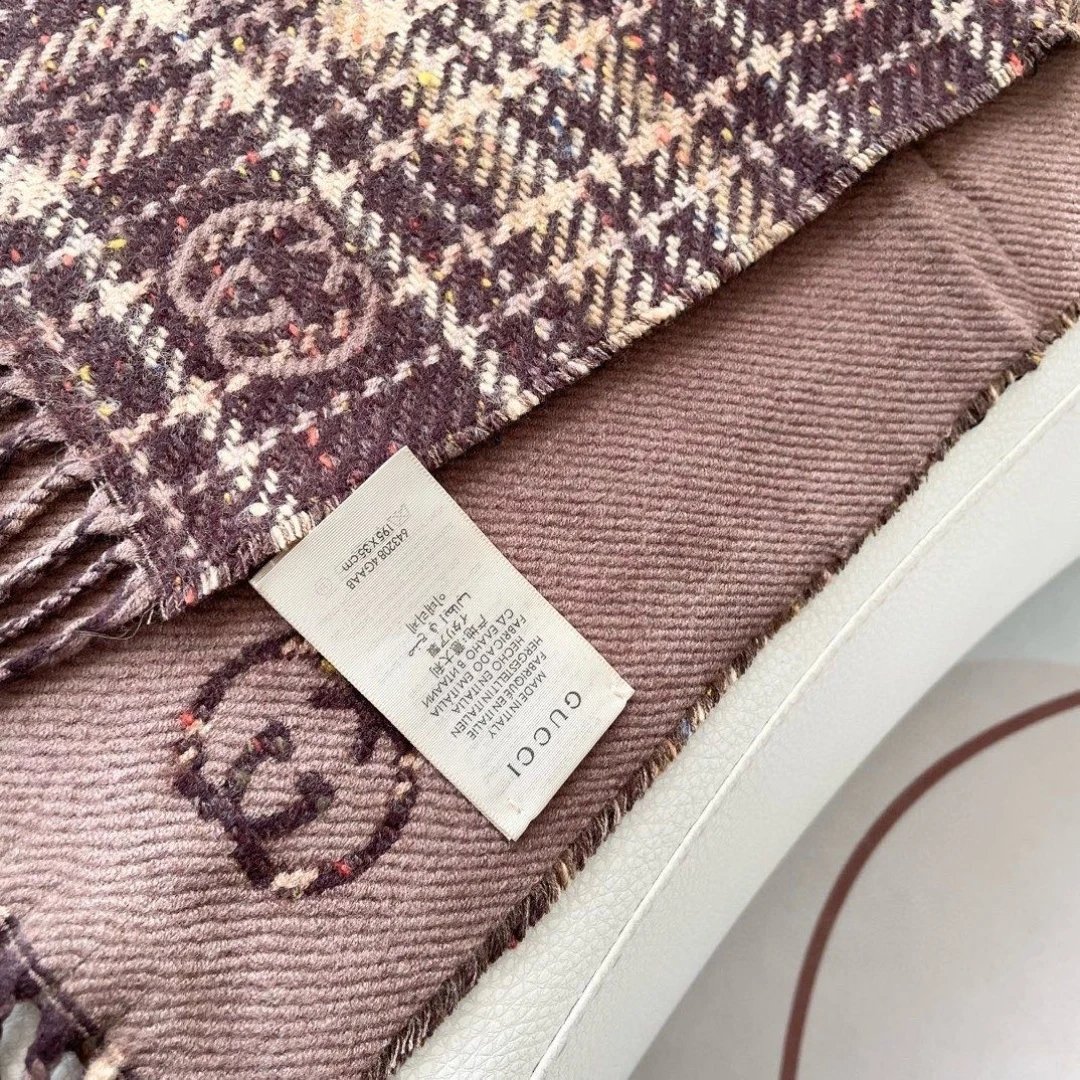 Gucci Wool Silk Scarf — Photo 8