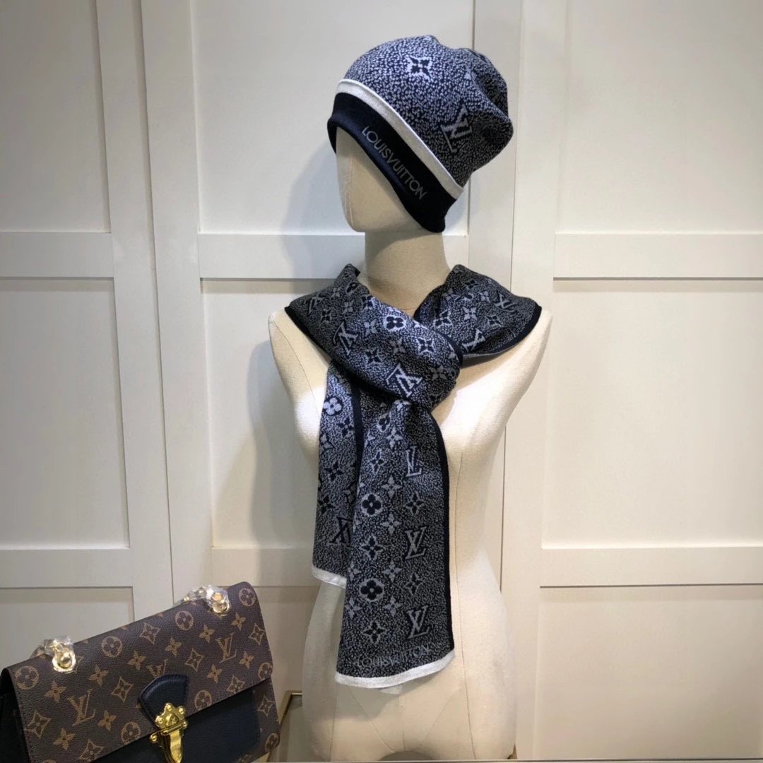 Louis Vuitton Wool Cashmere Scarf & Hat Set Ver.A — Photo 3