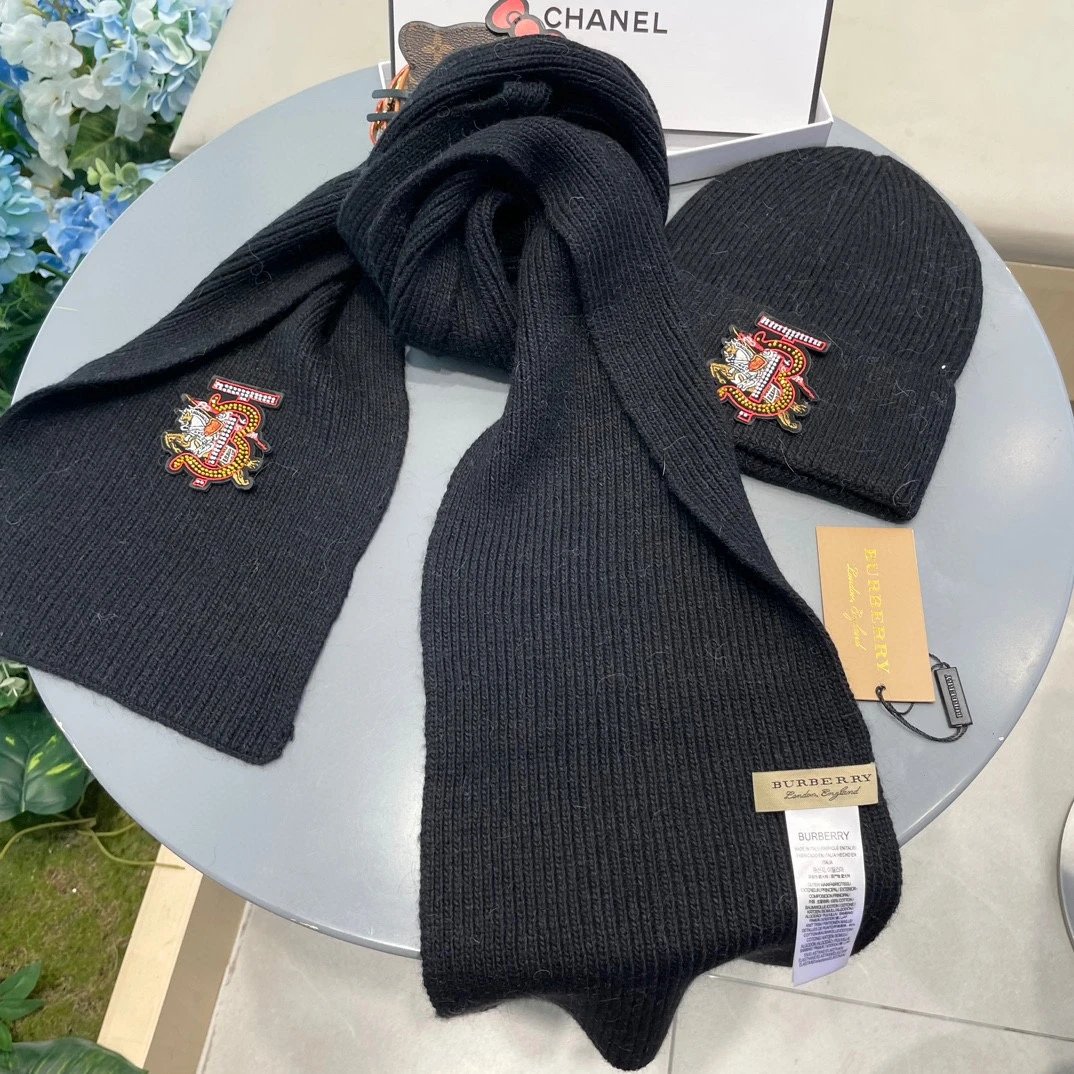 Burberry Scarf & Hat Set Ver.E — Photo 6
