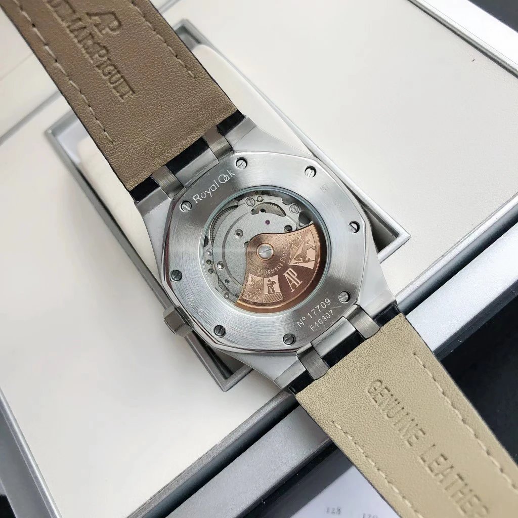 Audemars Piguet Royal Oak Automatic Watch 41mm Ver.B — Photo 8