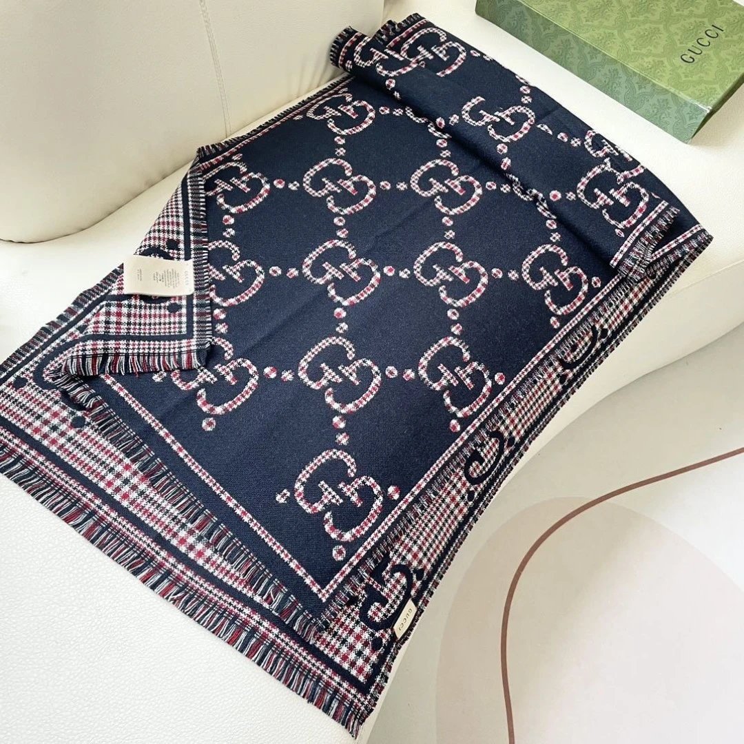 Gucci Cashmere Shawl Ver.D — Photo 4