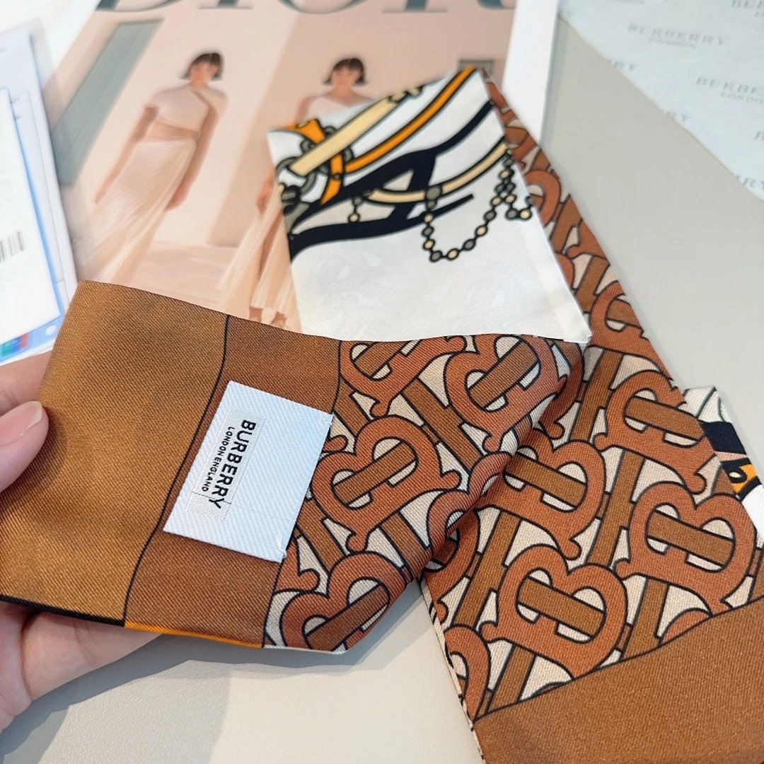 Burberry Silk Hair Ribbon — Photo 5