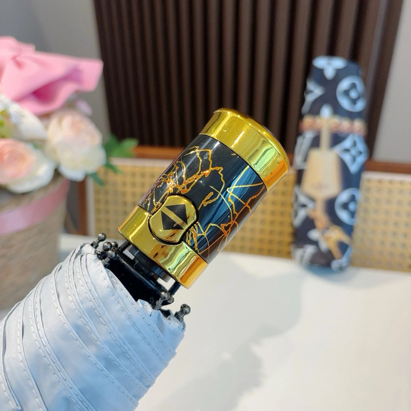 Louis Vuitton UV Protection Folding Umbrella Ver.H — QC