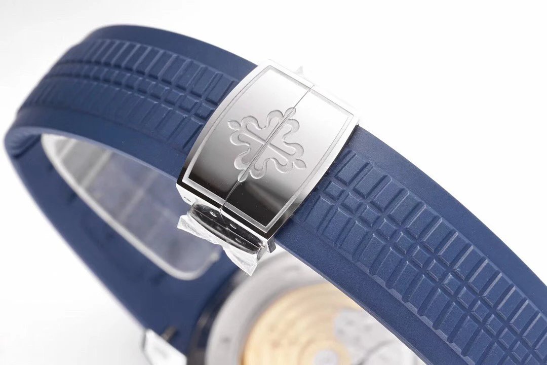 Patek Philippe Aquanaut Automatic Watch 38mm — photo 8
