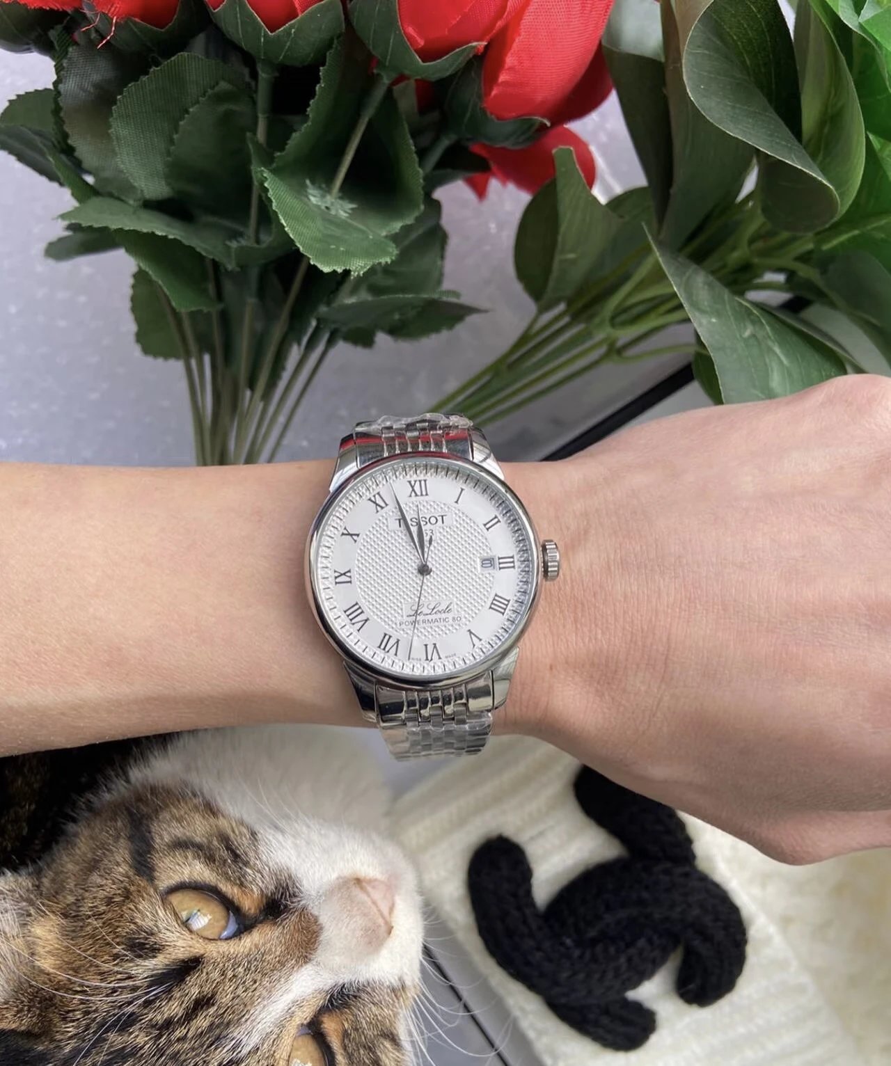 Tissot Le Locle horloge met witte wijzerplaat en roestvrijstalen band Variant D