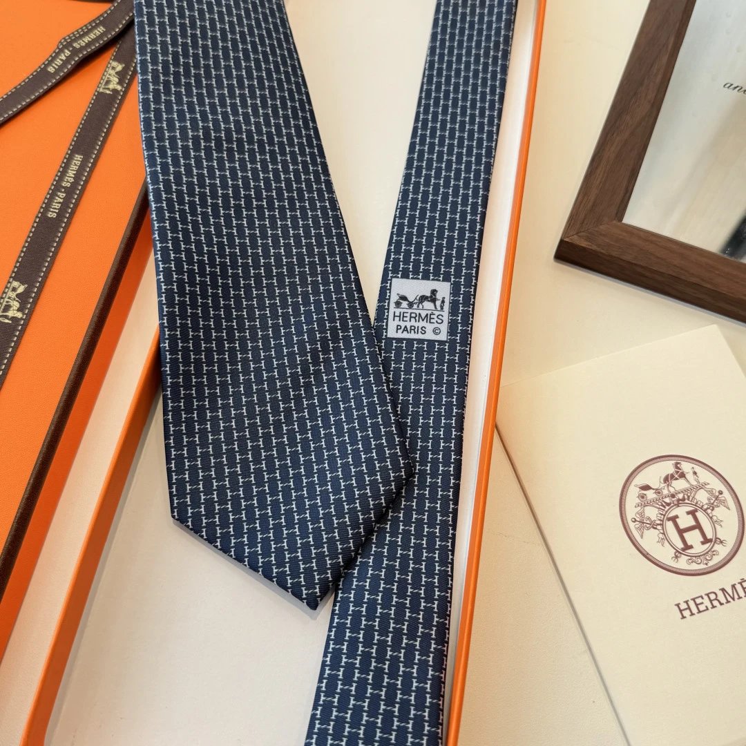 Hermes Silk Tie Ver.P — Photo 7