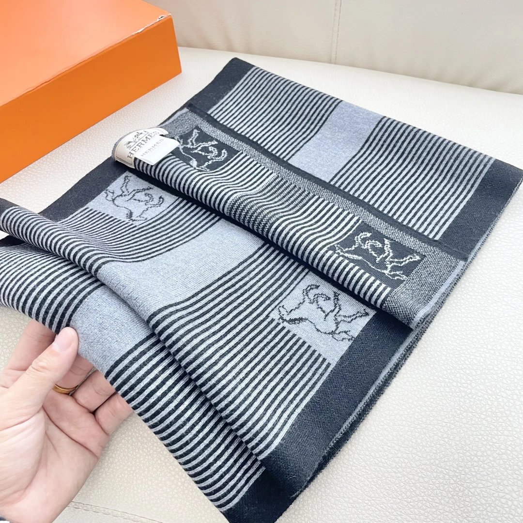 Hermes Cashmere Scarf Ver.E — Photo 5