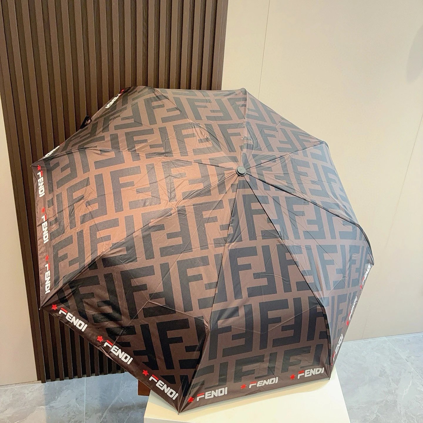 Fendi UV Protection Folding Umbrella Ver.I — Photo 8