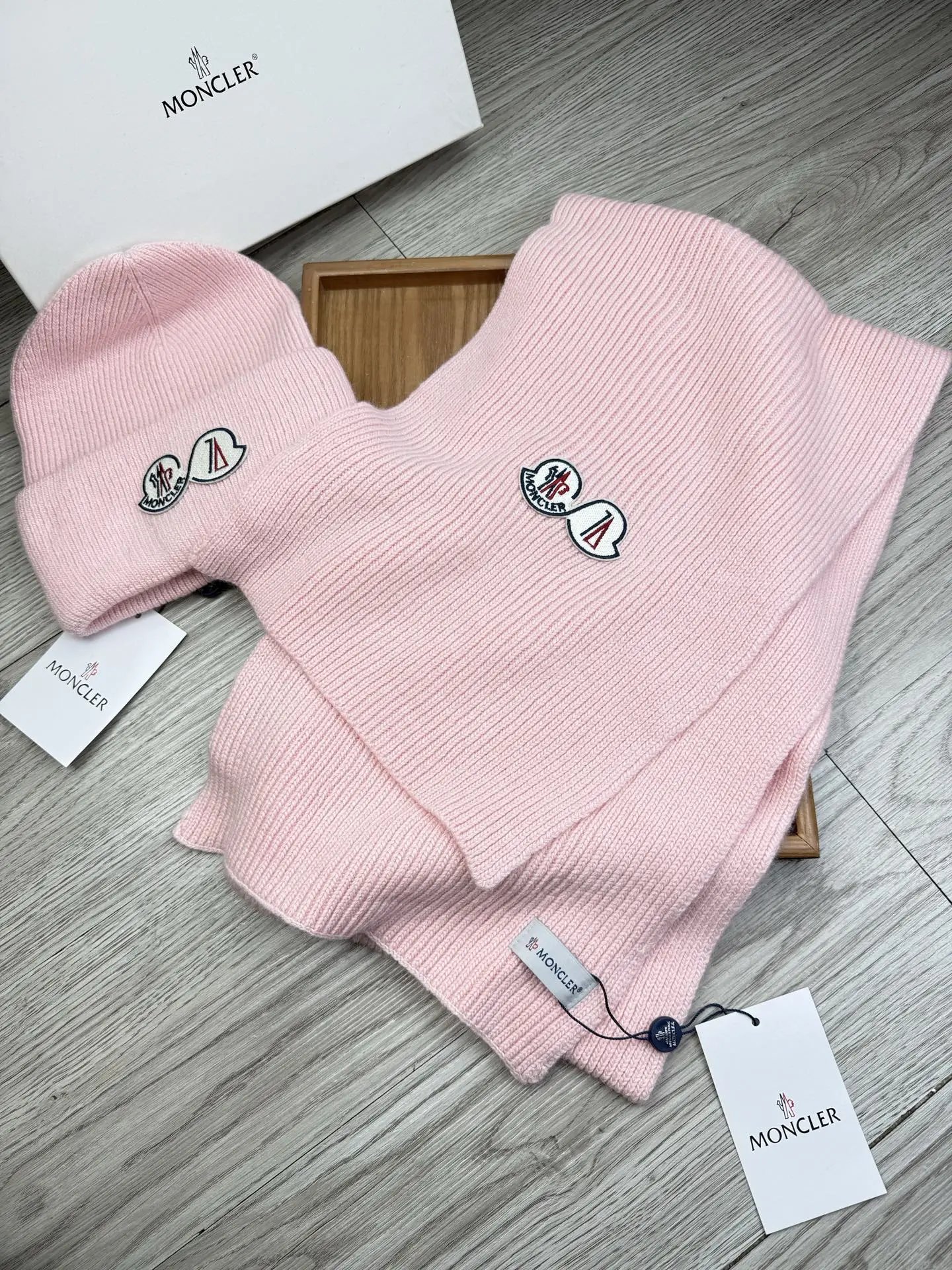 Moncler Wool Rabbit Fur Scarf & Hat Set Ver.E — Photo 4