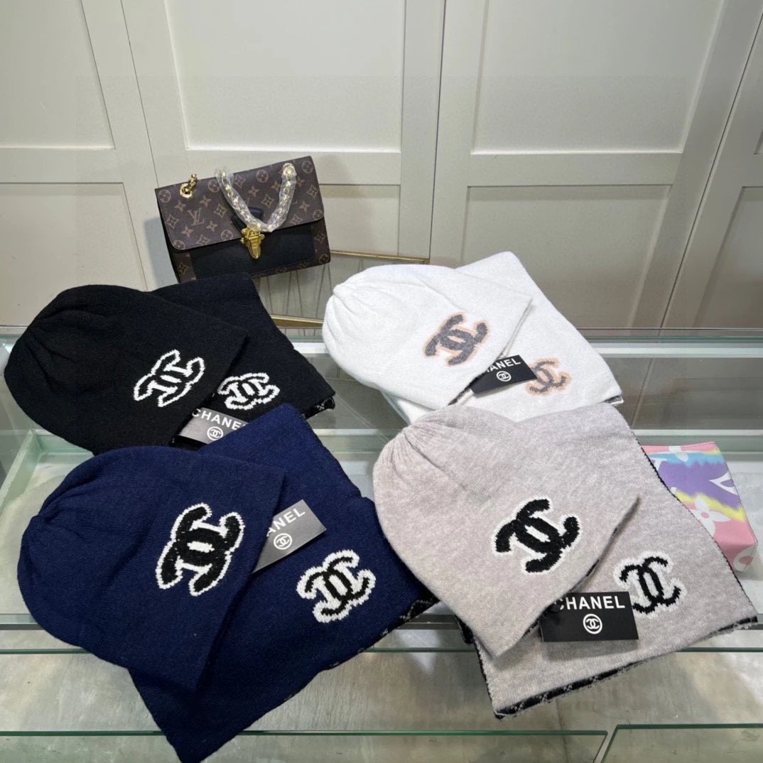 Chanel Scarf & Hat Set Ver.H — Photo 9