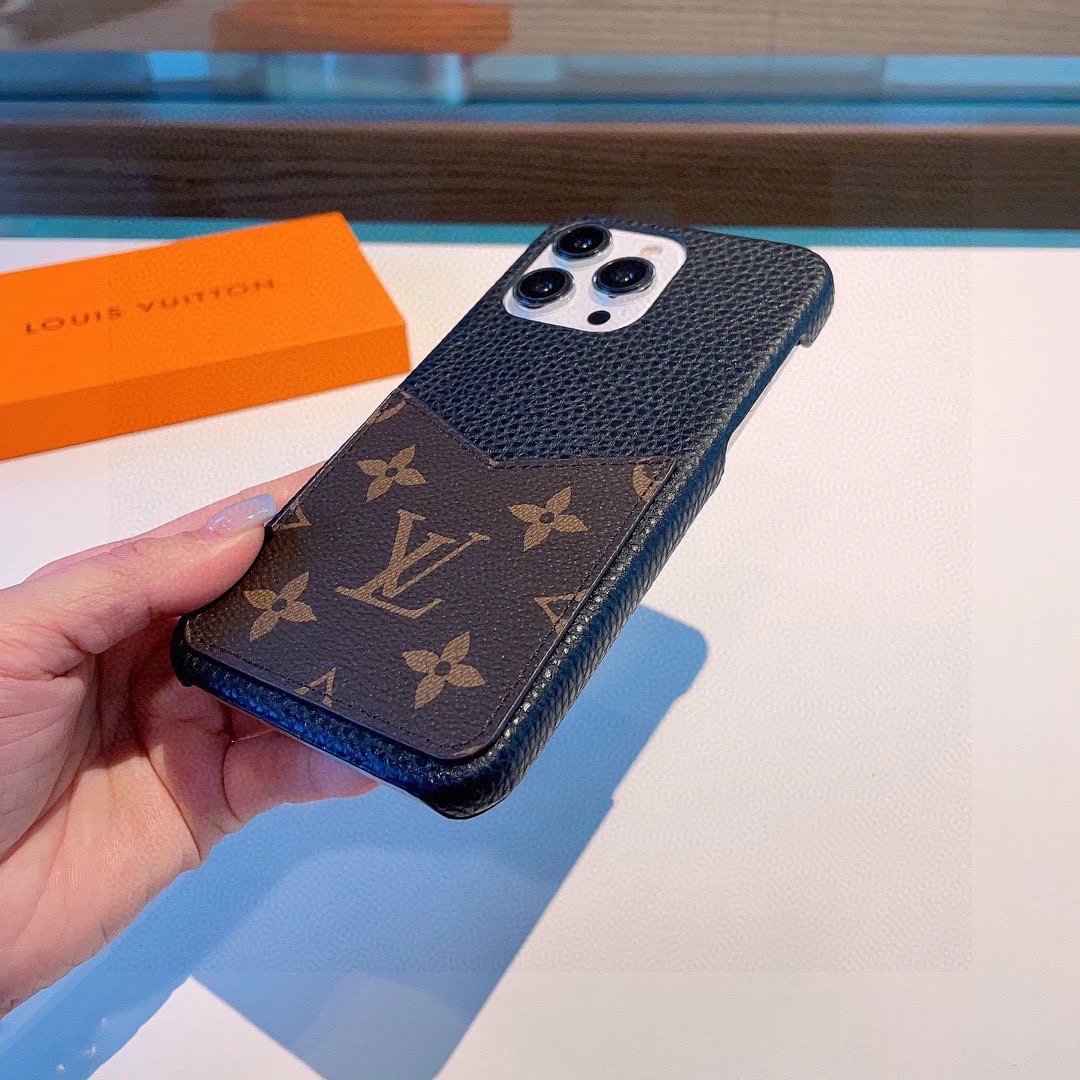 Louis Vuitton Phone Case Ver.I — Photo 9
