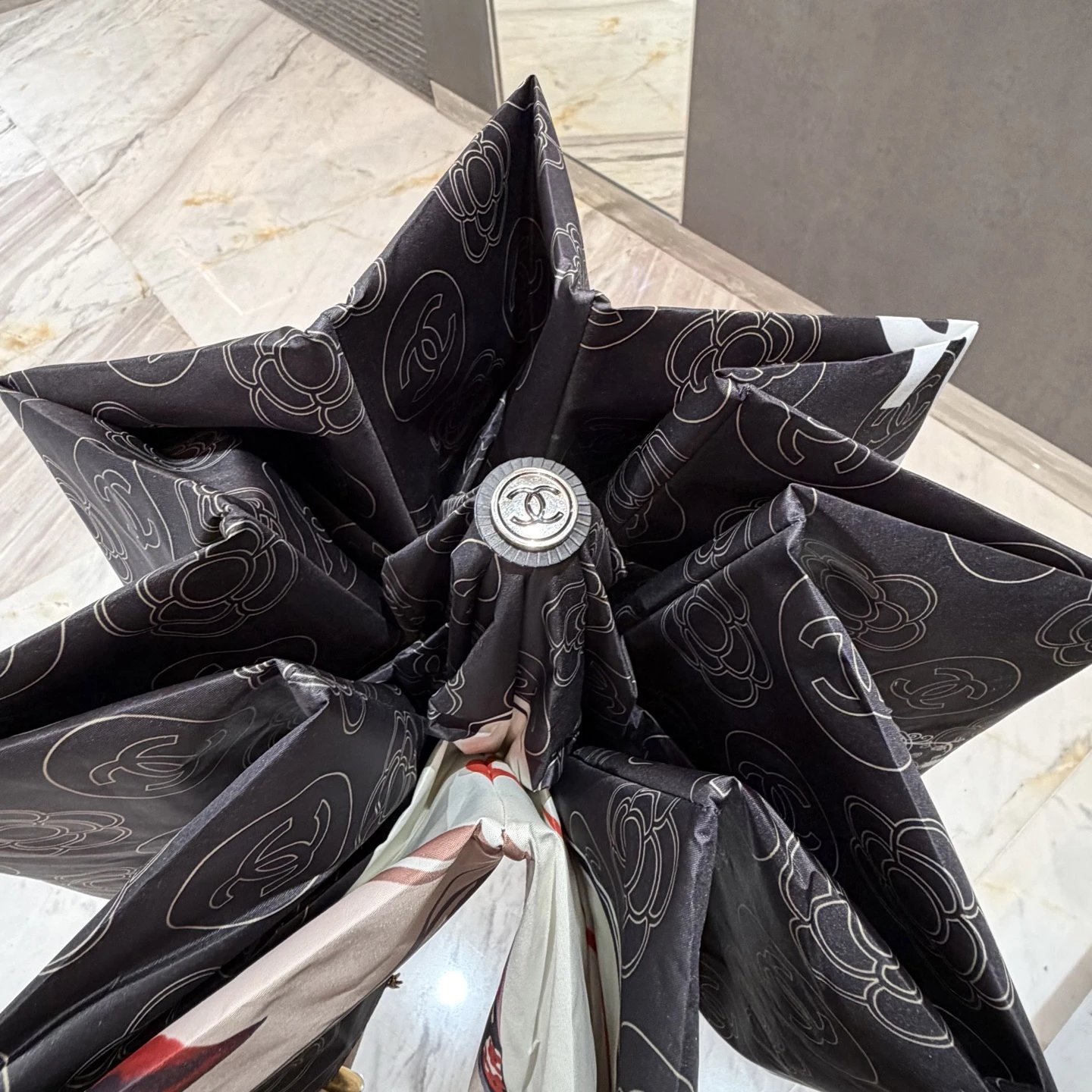 Chanel UV Protection Folding Umbrella Ver.K — Photo 4