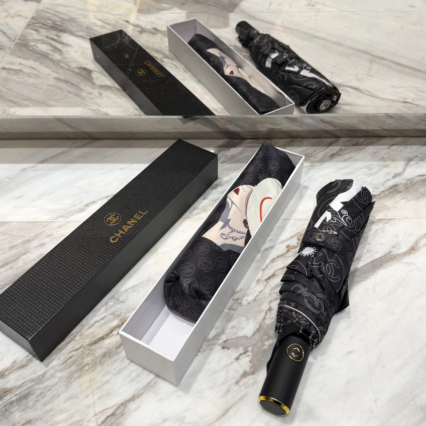 Chanel UV Protection Folding Umbrella Ver.K — Photo 2
