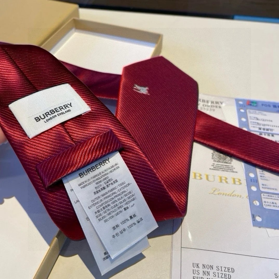 Burberry Silk Tie Ver.R — Photo 5