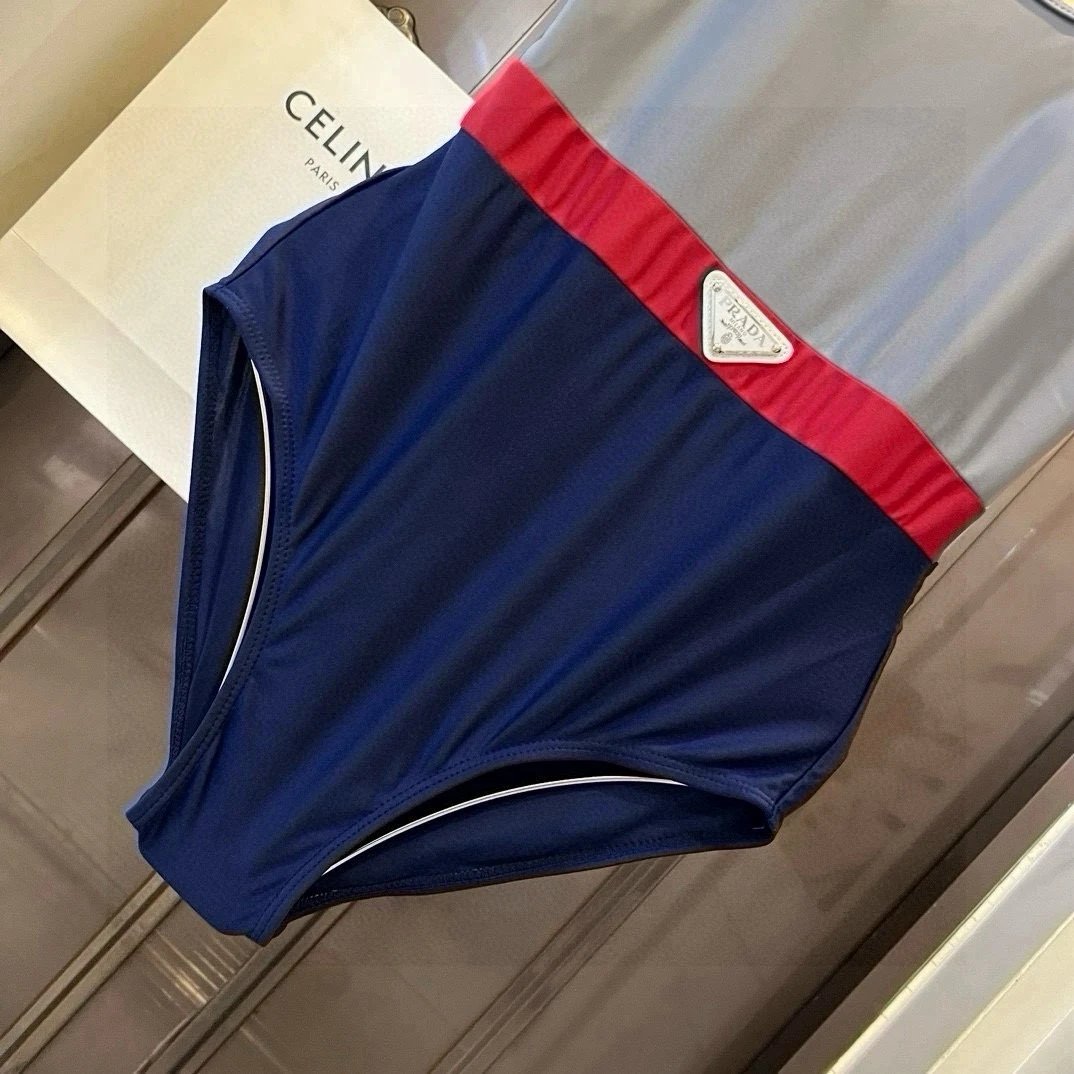 Prada One-Piece Swimwear Ver.E — Zdjęcie 4