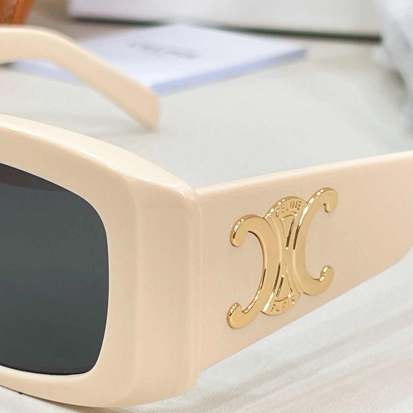 Celine CL40282U Sunglasses 53-18-135 — photo 5