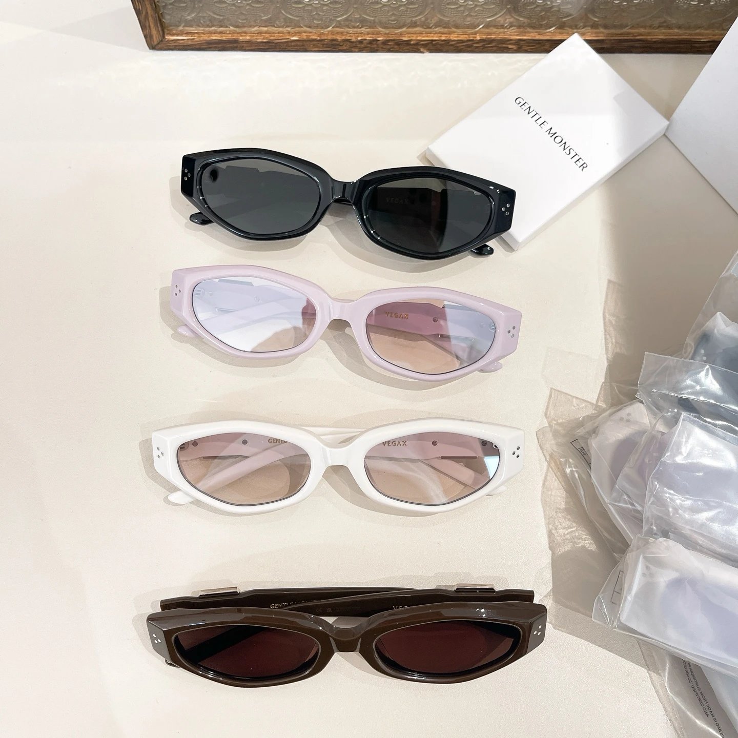Gentle Monster VEGAX Sunglasses 54-20-145 — photo 9