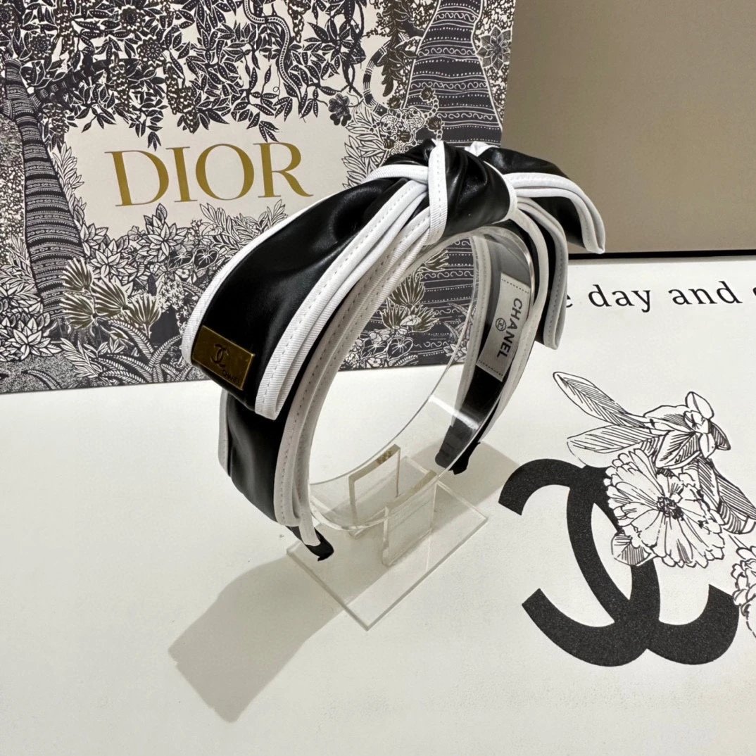 Chanel Bow Headband — Photo 2