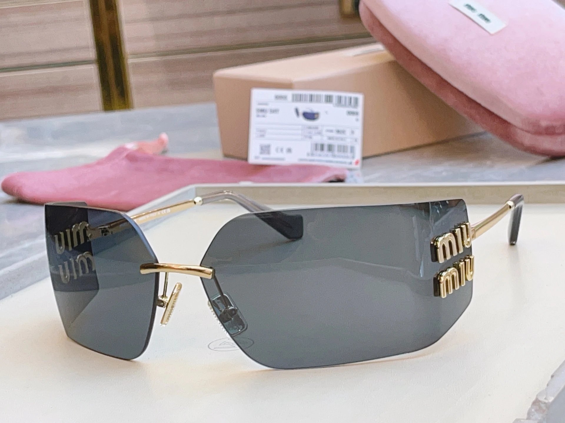 Miu Miu SMU 54Y Sunglasses 80-14-110 — Photo 5