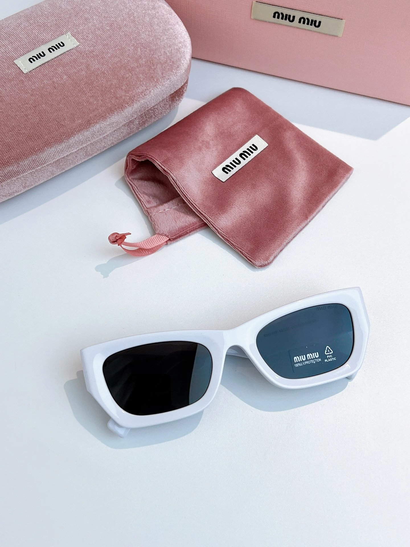 Miu Miu Sunglasses Ver.G — photo 6