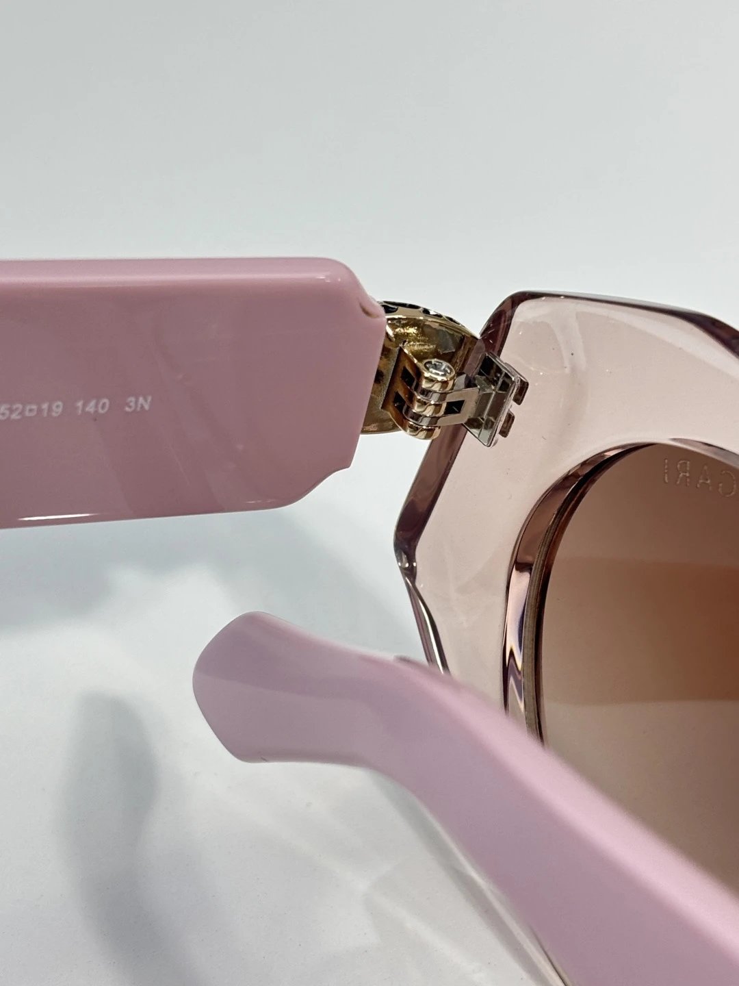 Bvlgari BV4007I Sunglasses 52-19-140 — Zdjęcie 6