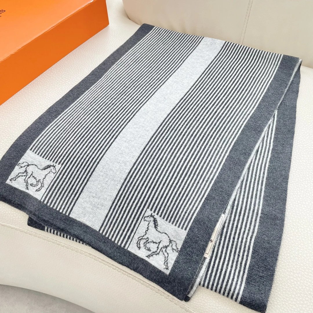 Hermes Cashmere Scarf Ver.D — Photo 4