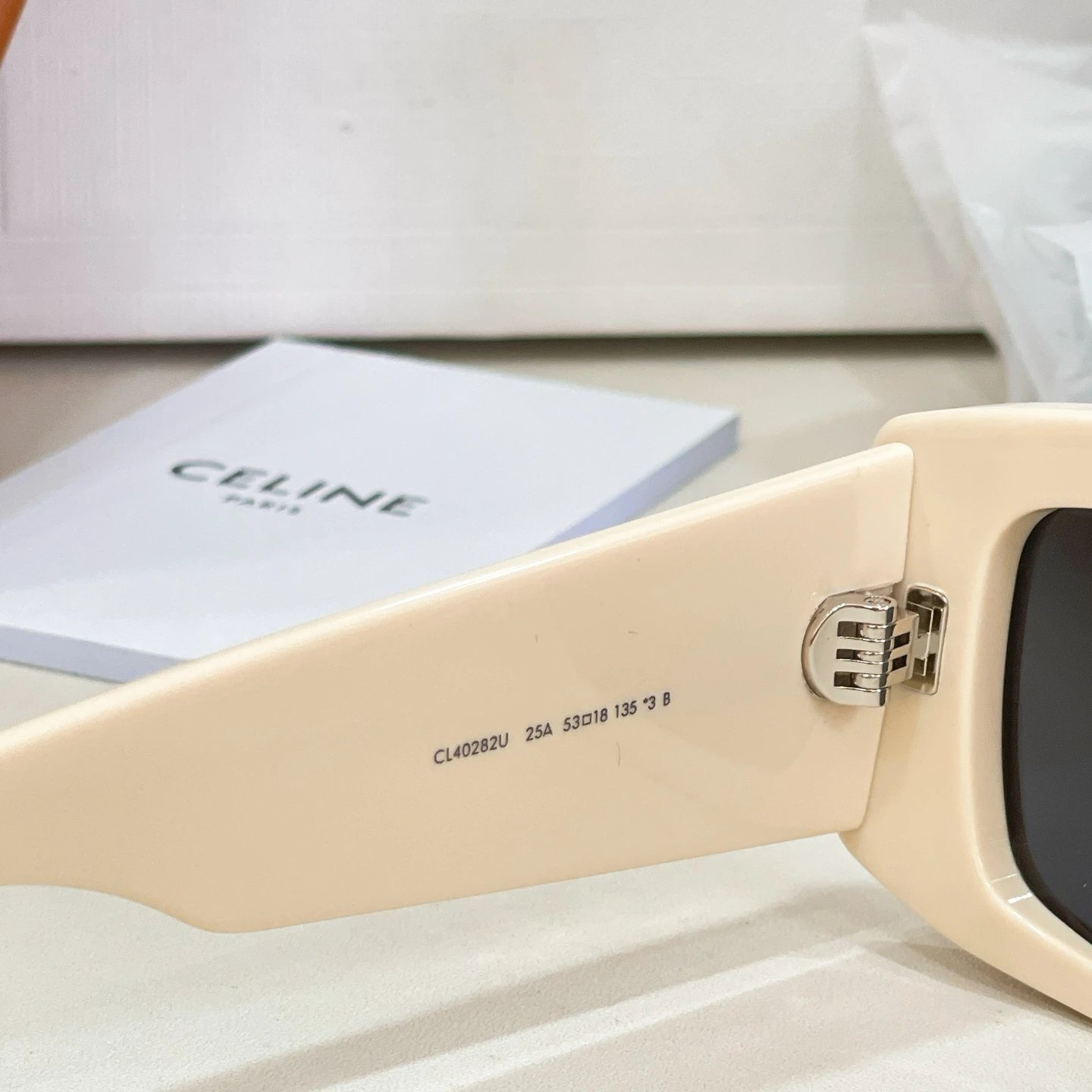 Celine CL40282U Sunglasses 53-18-135 — photo 6