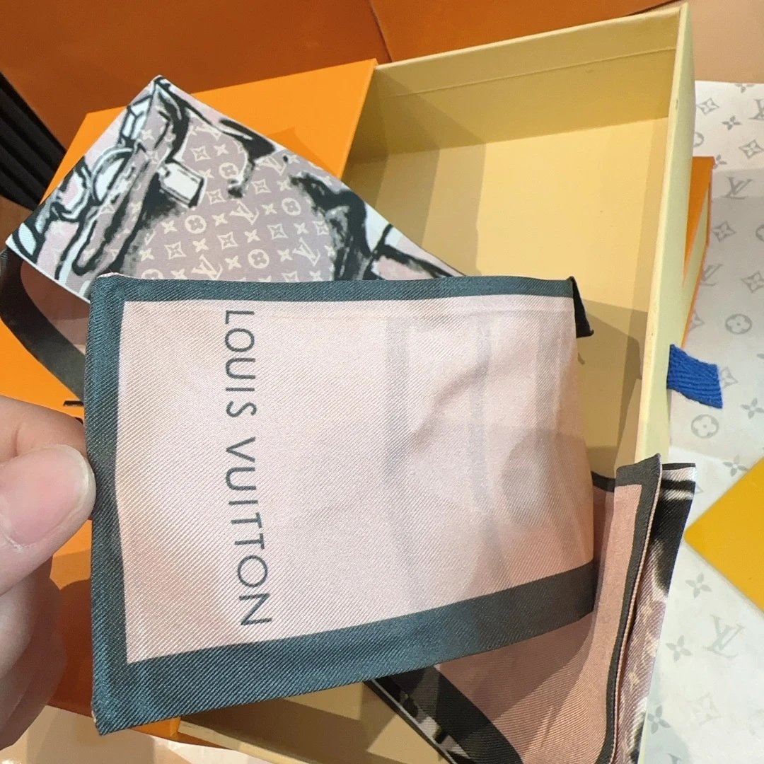Louis Vuitton Silk Ribbon Ver.D — Photo 4