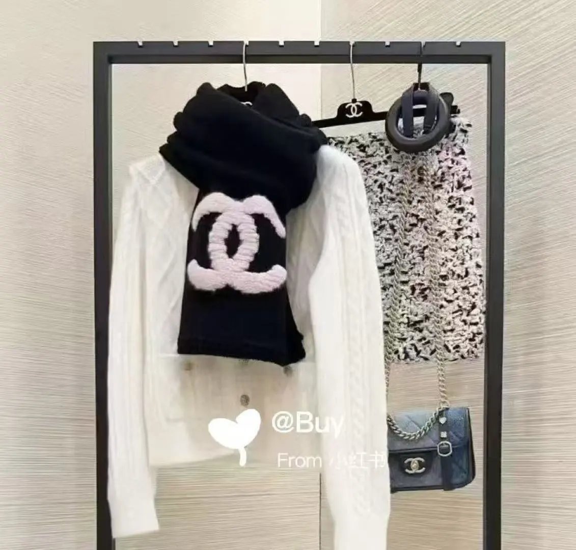Chanel Silk Scarf Ver.B — QC