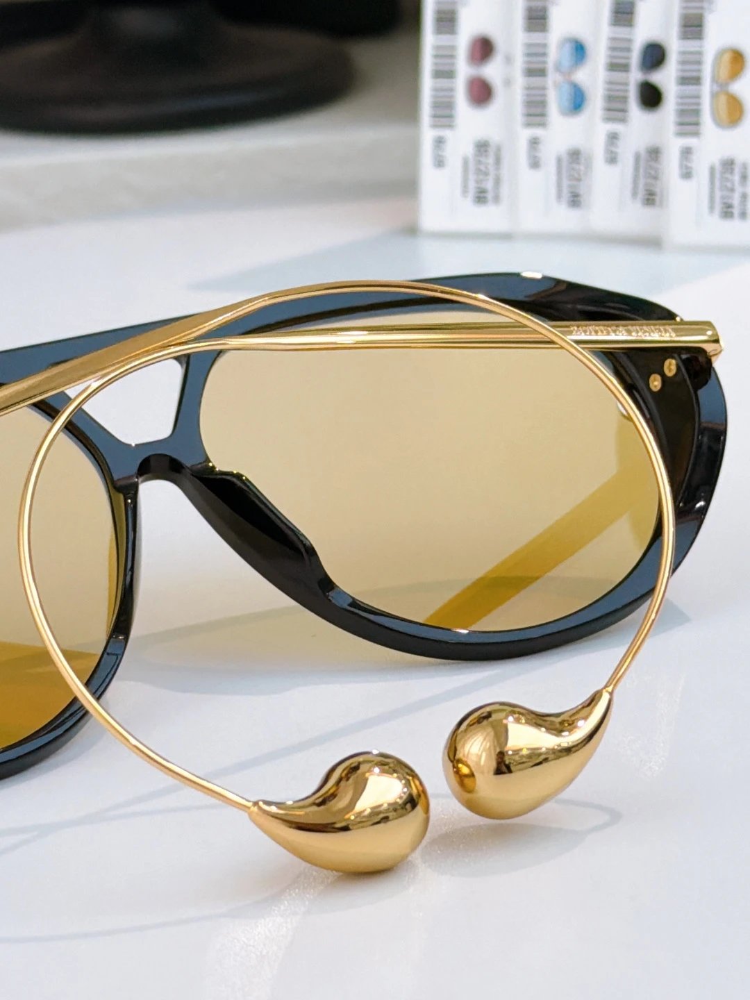 Bottega Veneta Sunglasses Ver.E — Photo 9