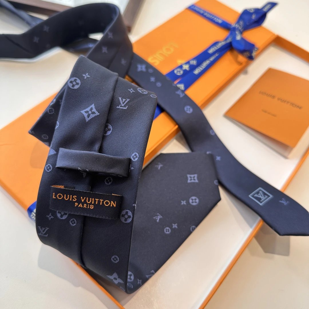 Louis Vuitton Silk Tie Ver.C — Photo 5