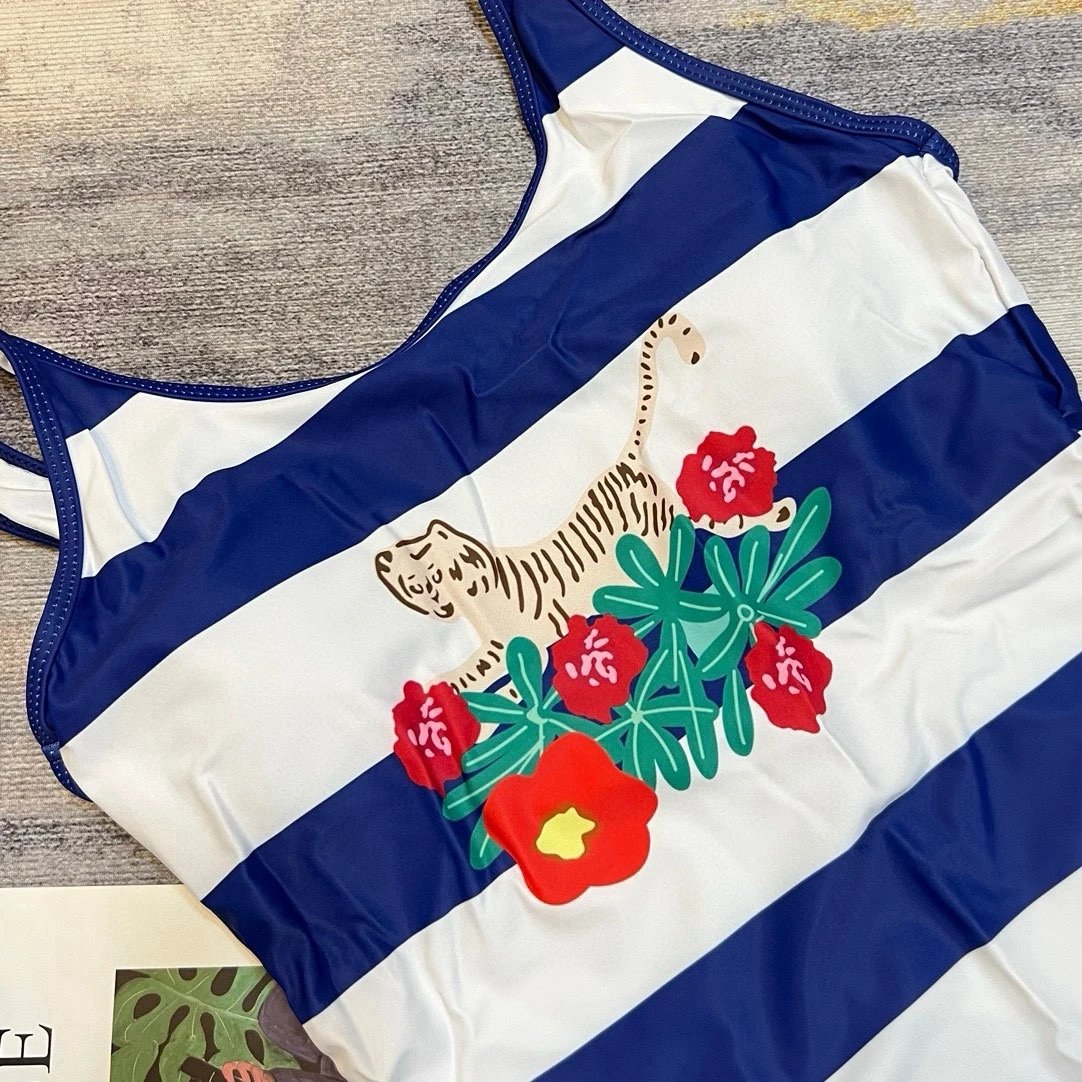 Gucci One-Piece Swimwear — Zdjęcie 4