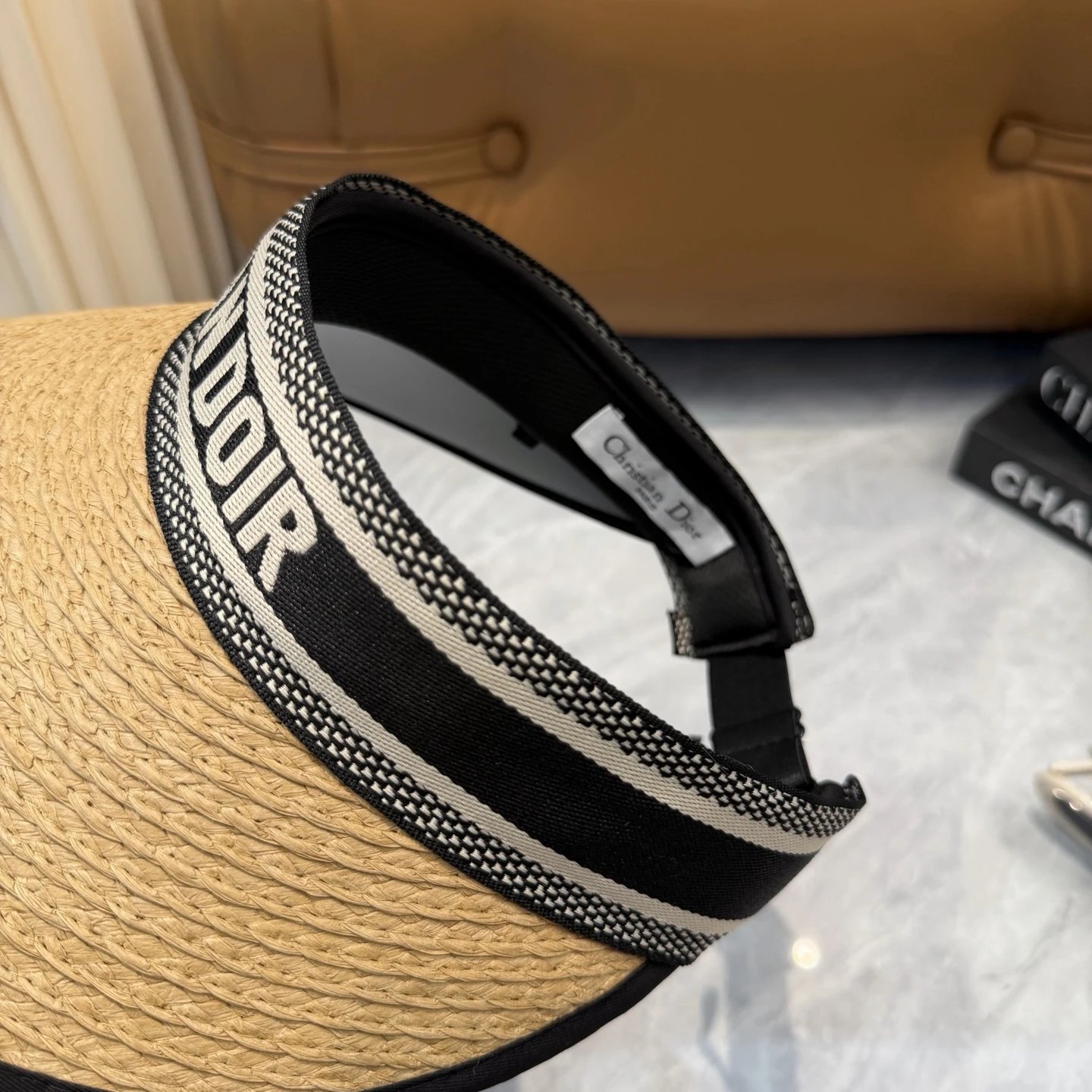 Dior Hat Ver.A — Zdjęcie 8
