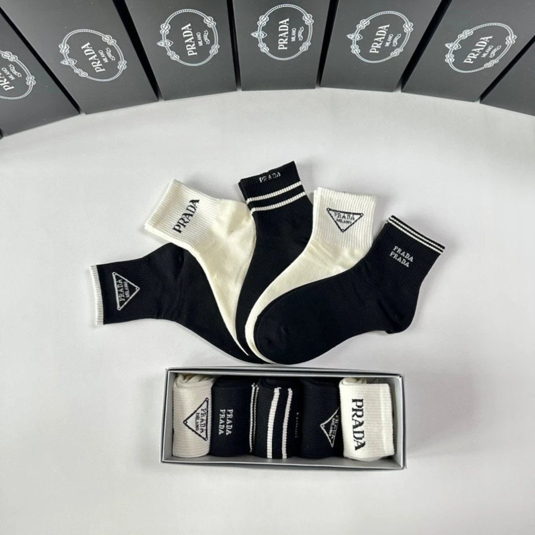 Prada Crew Socks 5-Pair Box Ver.A — Photo 7