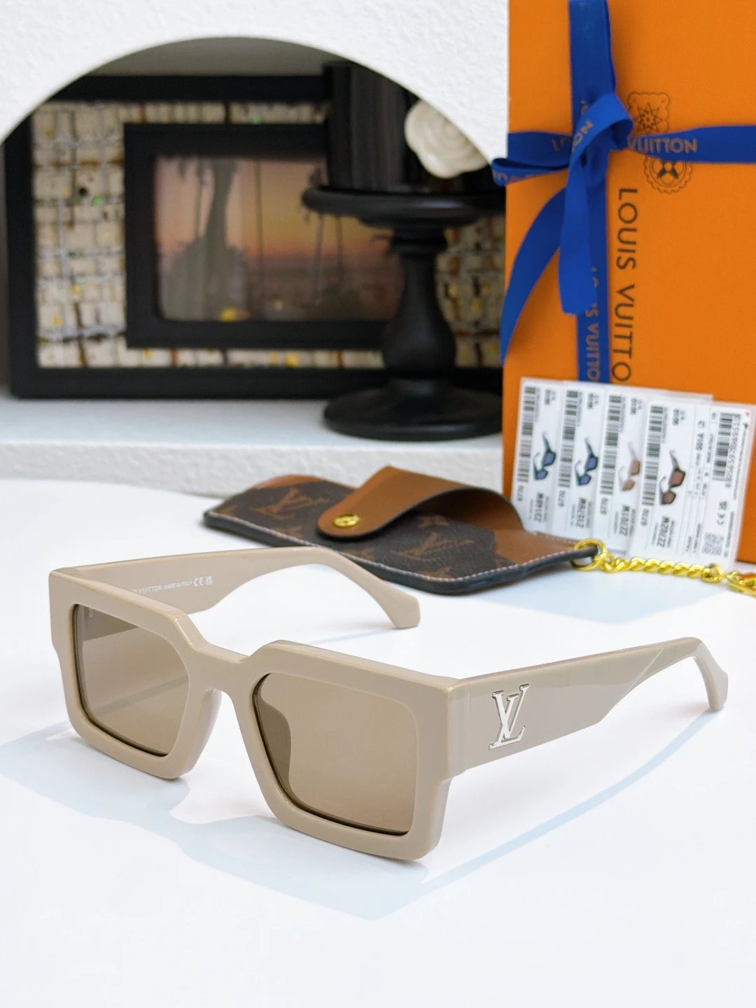 Louis Vuitton Z1579w Z2945w Sunglasses 54-21-145 — Photo 2