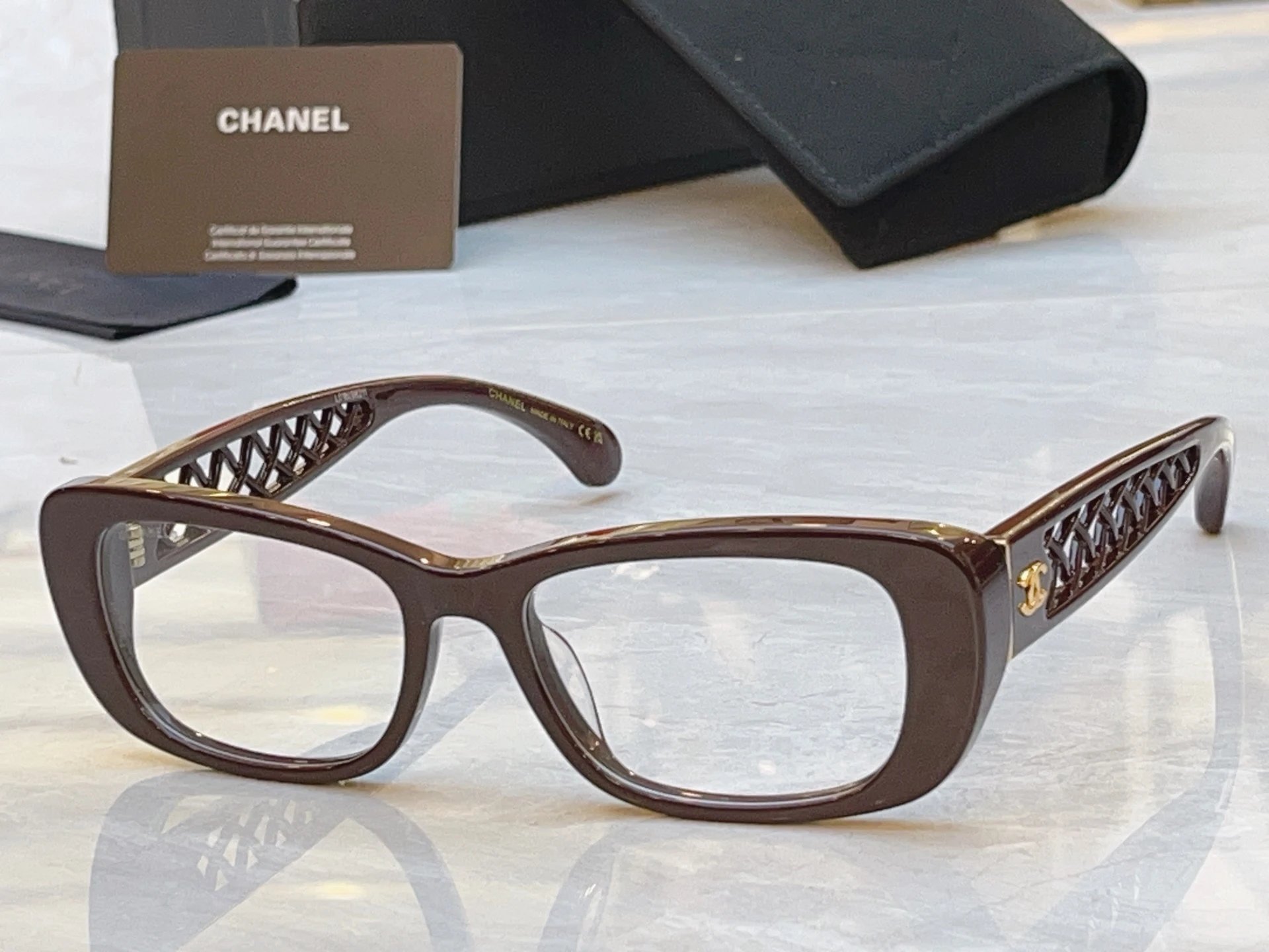 Chanel Sunglasses Ver.A — QC