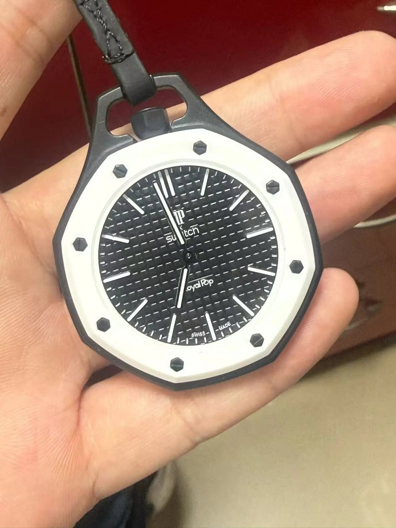 Audemars Piguet Royal Oak Quartz Watch — Photo 2