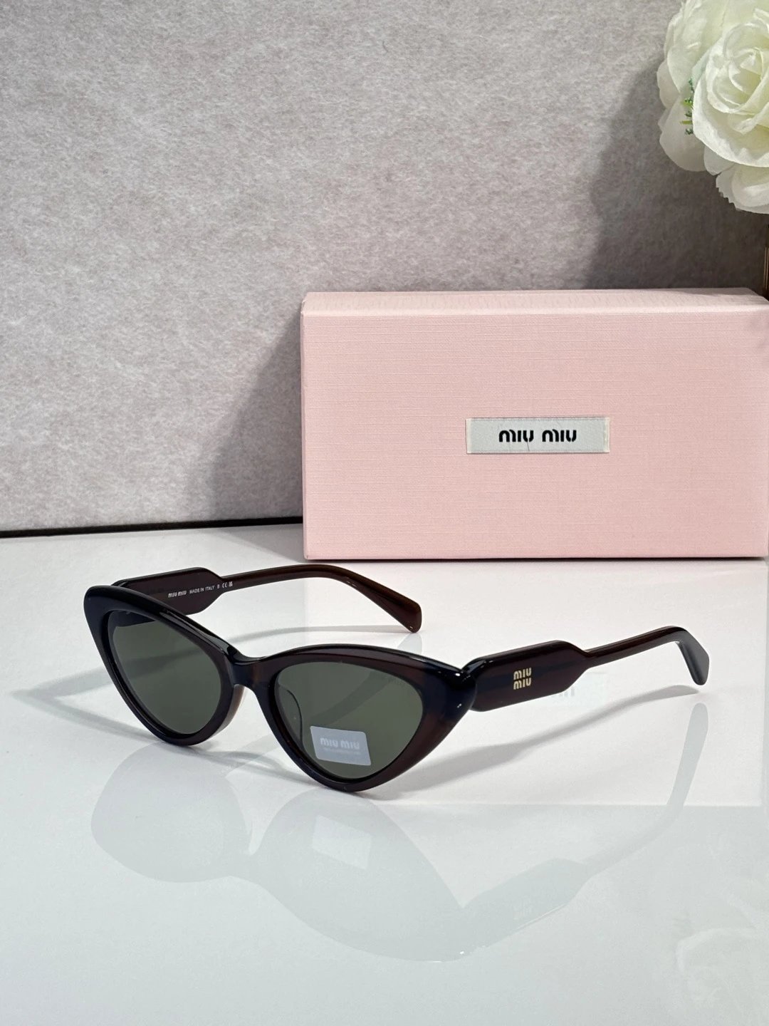 Miu Miu SMUB11U Sunglasses 55-19-140 — photo 5