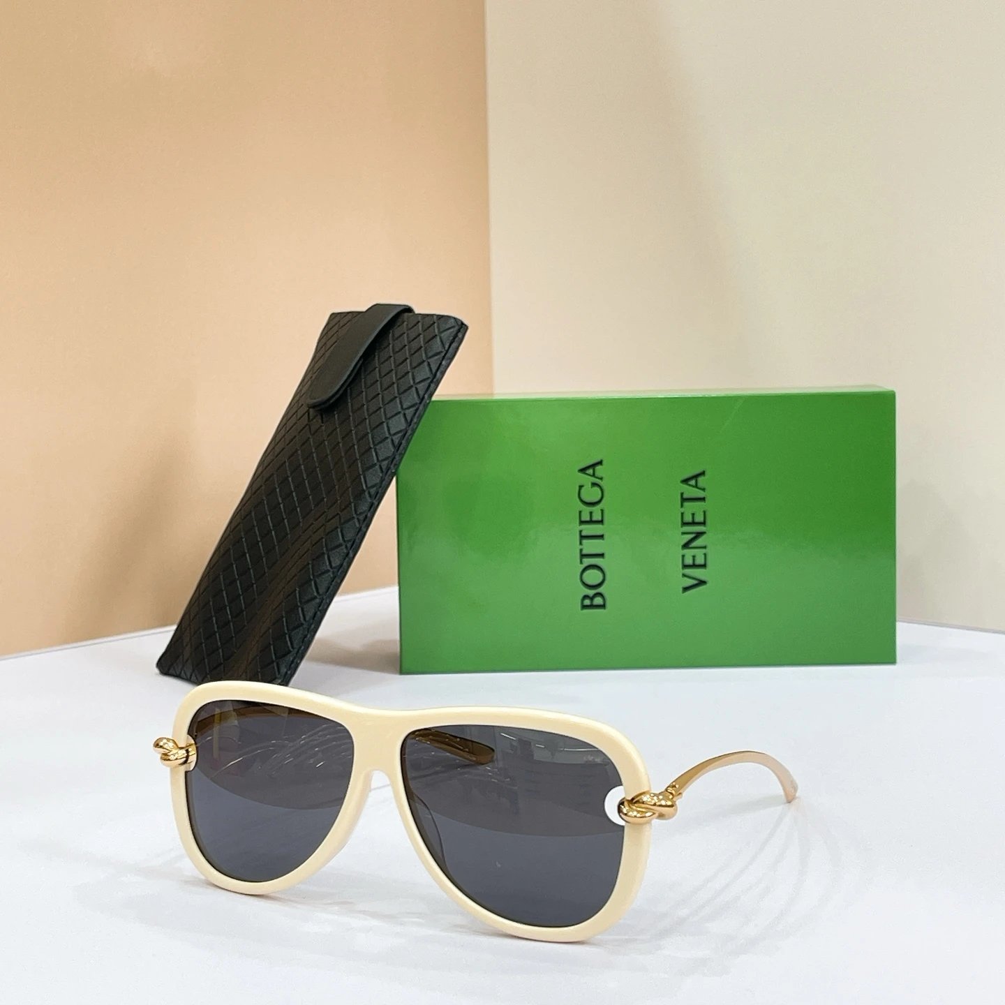 Bottega Veneta BV1513S Sunglasses 61-9-145 Ver.B — photo 3