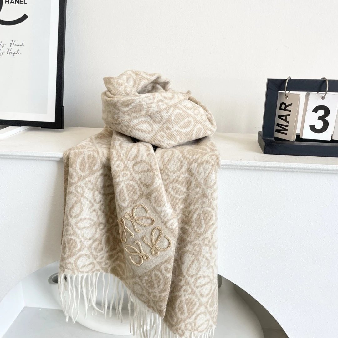 Loewe Cashmere Scarf Ver.F — Photo 9